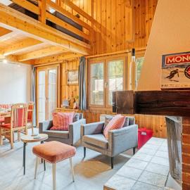Chalet-Apartment mit Balkon & Gratis Parkplatz，位于伦克的酒店