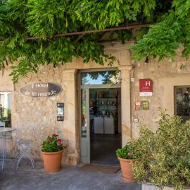 Hôtel de Mirmande，位于米尔芒德的酒店