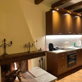 Nostalgia Guesthouse Arachova，位于阿拉霍瓦的酒店