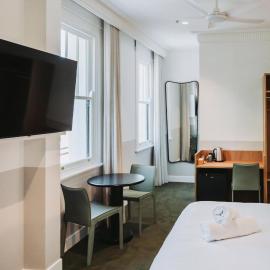 Royal Hotel Orange，位于奥兰治的酒店