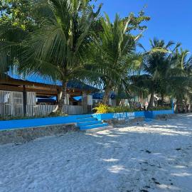Little Miami Beach Resort，位于安达的酒店