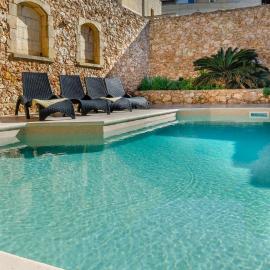 Il-Kampnar Gozo Farmhouse with Private Pool，位于萨奈特的酒店
