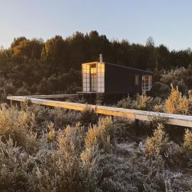 Pichi II Calbuco - Cabaña tipo tinyhouse frente a la laguna，位于Calbuco的酒店