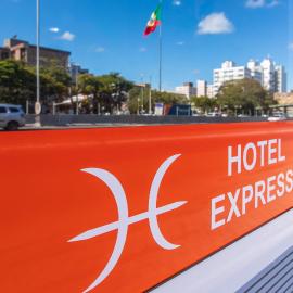 Hotel Express Canoas,位于卡诺阿斯的酒店