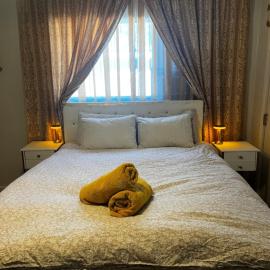 2 Bedroom Suite With Kitchenette & EV charger，位于Bodfish的酒店