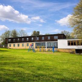 Sporthostel Active INN，位于巴特萨克萨的酒店