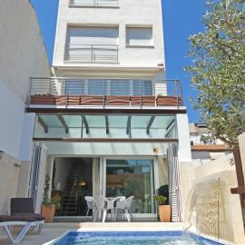 VILLA MON REPOS CON PISCINA Y A/A，位于科莱拉的酒店