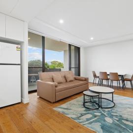 MIR142 l 1 Bedroom Modern Apartment in the Heart of Miranda，位于米兰达的酒店