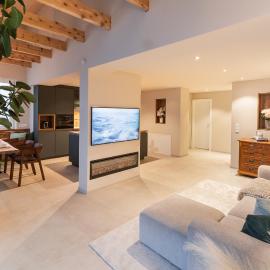 Das Delta - Exklusives Ferienhaus zwischen Natur & Bodensee，位于Fußach的酒店