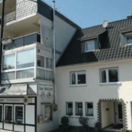 Hotel Zum Holländer，位于林德拉尔的酒店