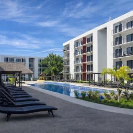 Modern apartment with pool , Riviera Nayarit，位于Naranjo的酒店