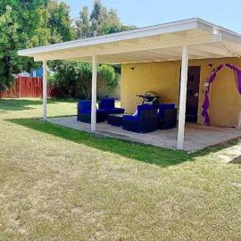 Large Fenced Yard, Pool Table, Disney Central