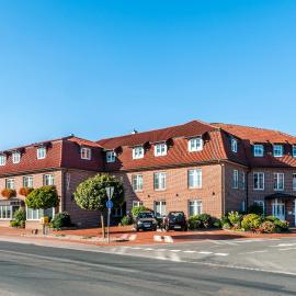 Hotel Hilker，位于贝尔森布吕克的酒店