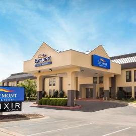 Baymont by Wyndham Fayetteville，位于费耶特维尔的酒店