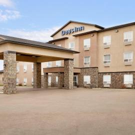 Days Inn by Wyndham Innisfail，位于Innisfail的酒店