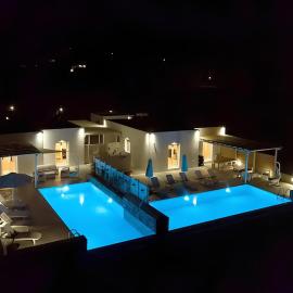 Cycladic Breeze Villas
