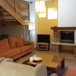 Casas rurales La Alcubilla，位于Astudillo的酒店