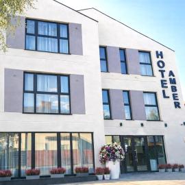 Hotel Amber，位于拉辛的酒店
