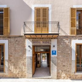 Hostal Nadal，位于索列尔的酒店