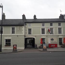 The Royal Oak Pub，位于兰彼得的酒店