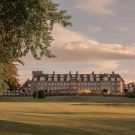 The Gleneagles Hotel，位于奥赫特拉德的酒店