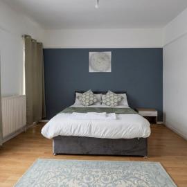 Beautiful Central Home by Coventry University，位于Parkside的酒店