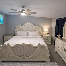 Spacious and Cozy 3 Bedroom Home，位于伍斯特的酒店
