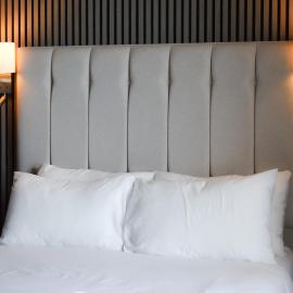 Nomi Rooms & Restaurant,位于班戈的酒店
