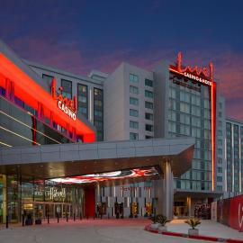 Live Casino & Hotel Louisiana, Curio Collection by Hilton，位于伯锡尔城的酒店