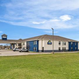 Days Inn by Wyndham Dallas Plano，位于普莱诺的酒店