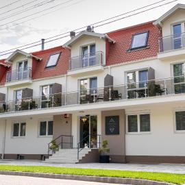 Hotel Crystal，位于豪伊杜索博斯洛的酒店