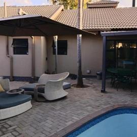 Lady Daisy Boutique Guesthouse，位于勒斯滕堡的酒店