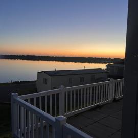 The Seaflower - With Lake Views，位于米勒姆的酒店