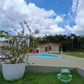 Cachoeira e Pousada dos Pássaros，位于菲格雷多总统镇的酒店