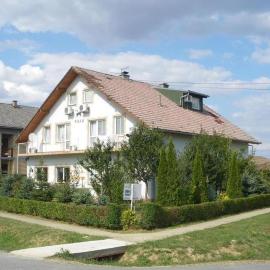 Apartments and rooms with parking space Bilje, Slavonija - 25232