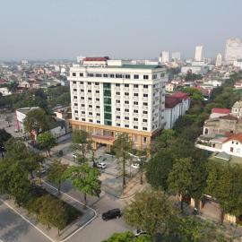 Nhà khách Bông Sen,位于荣市的酒店
