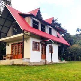 Cabaña Monte Santo，位于奥克萨潘帕的酒店