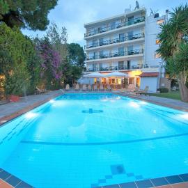 Thomas Beach Hotel，位于新马克立的酒店