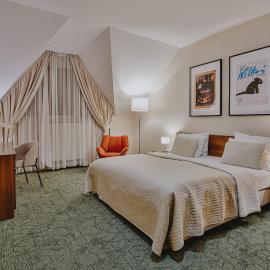 Hotel Kantoria，位于塔尔努夫的酒店