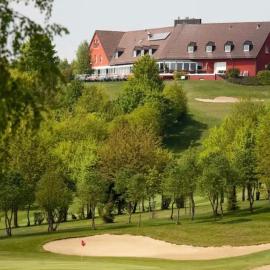 Béni golf club Clervaux hôtel & Restaurant，位于Eselborn的酒店