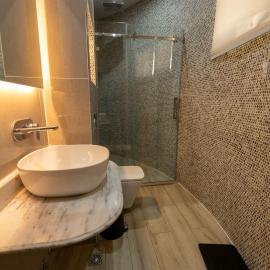 BON HOTELS Five Seasons Palm Resort，位于Prampram的酒店