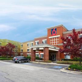 Studio 6 Extended Stay Chicago Vernon Hills Lincolnshire IL，位于Mettawa的酒店