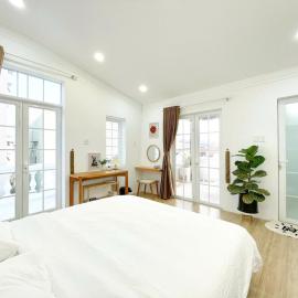 Ngõ Homestay - Eo Gió，位于归仁的酒店