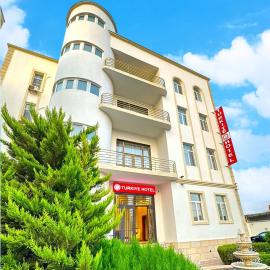 Turkiye Hotel - Free Massage - Free Swimming Pool，位于巴库的酒店