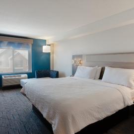 Holiday Inn Express & Suites Logan by IHG，位于洛根的酒店