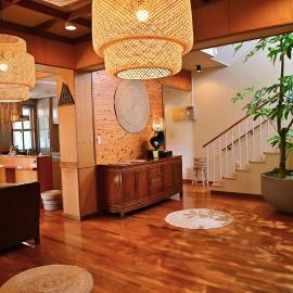 南国リゾート Bari Okinawa 連泊宿泊限定価格，位于糸满的酒店