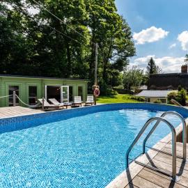 6 Bed in Lymington oc-56765，位于Boldre的酒店