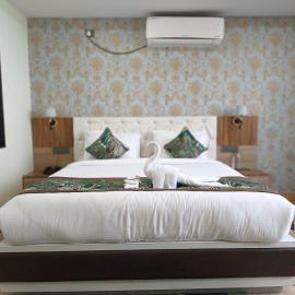 Jain Hotel & Resort - Swimming Pool & Spa with Free Parking - Near Tashi ViewPoint，位于甘托克的酒店