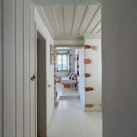 Agnanti Beach House