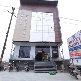Hotel Carnival，位于Bāghpat的酒店